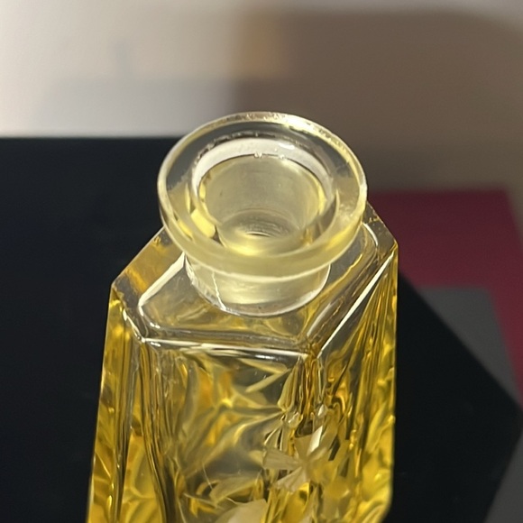 Art Deco Czechoslovakia Yellow Floral Vaseline Glowy Glass Perfume Bottle Dauber - Picture 9 of 15